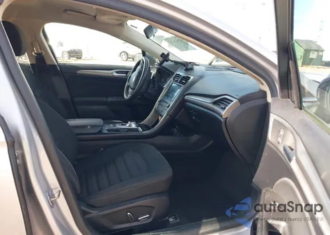 2018 Ford Fusion Se z USA, uszkodzony, nr VIN 3FA6P0HD3JR283059
